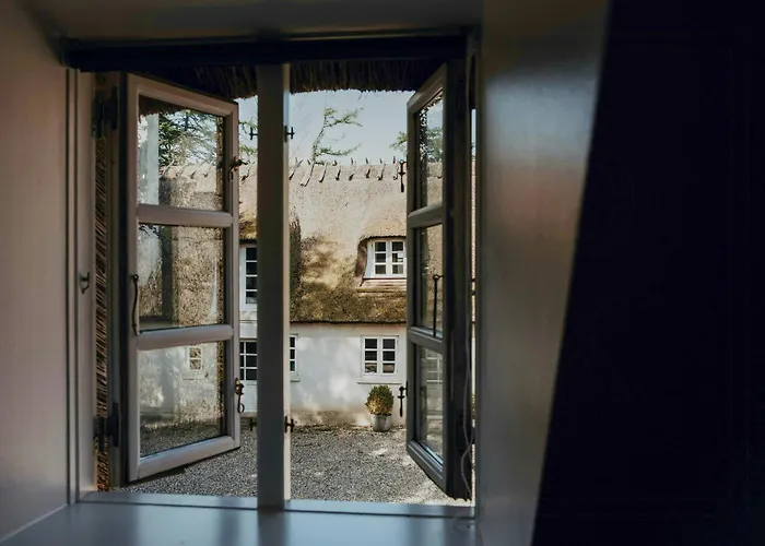 Charming And Historic Horse Farm From The 1700s